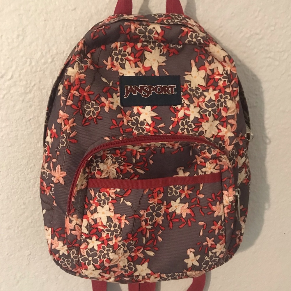 mini Jansport floral backpack🌸